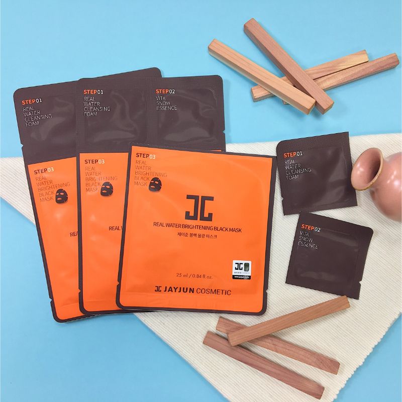 Real Water Brightening Black Mask Sheet